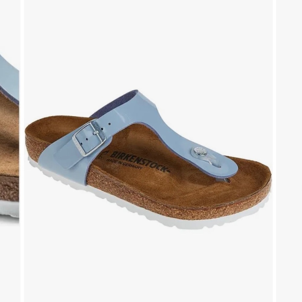 Brand new Birkenstock Gizeh in periwinkle blue